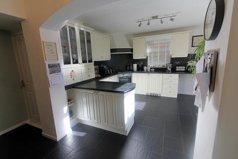 4 bedroom detached house for sale, The Morwoods, Oadby