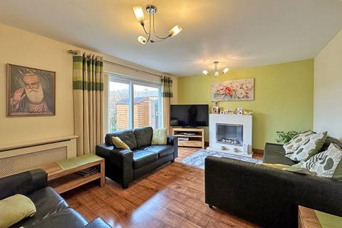 6 bedroom detached house for sale - Smallshire Close, Wednesfield