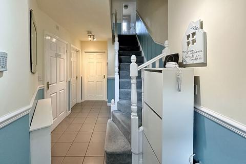 33 Smallshire Close, Wednesfield, Wolverhampton, WV11 3SL