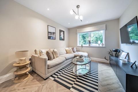 10 The Gallop, South Croydon, CR2 7LP