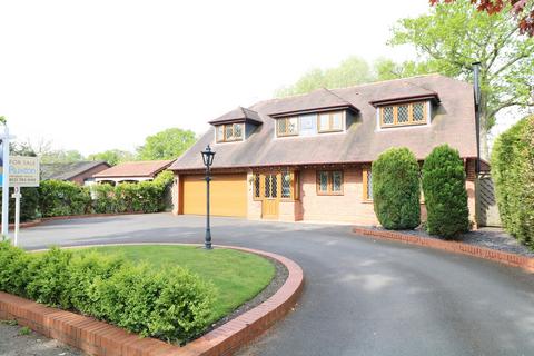 5 bedroom detached house for sale, Birchy Close, Solihull B90