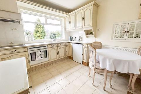 90 Bankside Crescent, Sutton Coldfield, B74 2JA