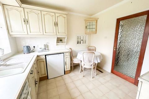 90 Bankside Crescent, Sutton Coldfield, B74 2JA