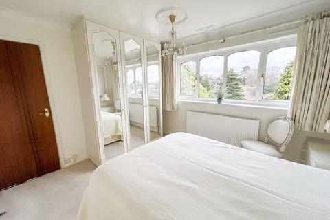 90 Bankside Crescent, Sutton Coldfield, B74 2JA