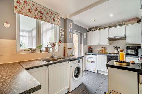 118 Elizabeth Road, Sutton Coldfield, B73 5AS