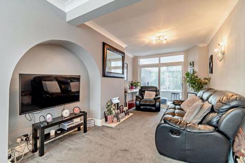 118 Elizabeth Road, Sutton Coldfield, B73 5AS