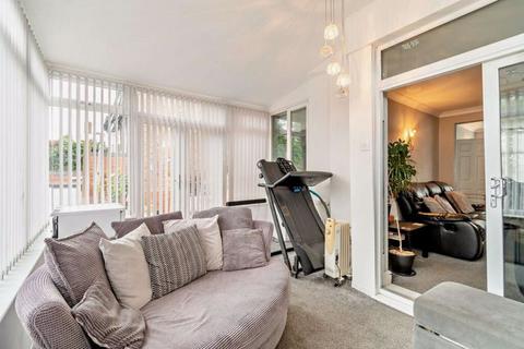 118 Elizabeth Road, Sutton Coldfield, B73 5AS