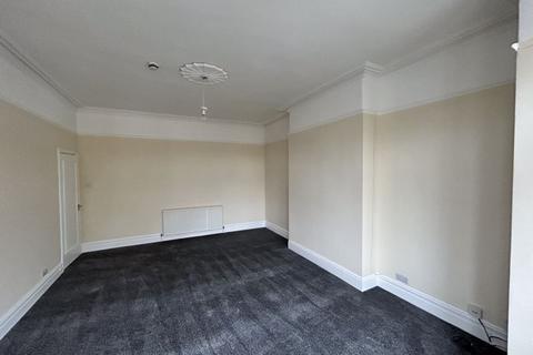 3 bedroom apartment for sale, Woodland Road West, Colwyn Bay