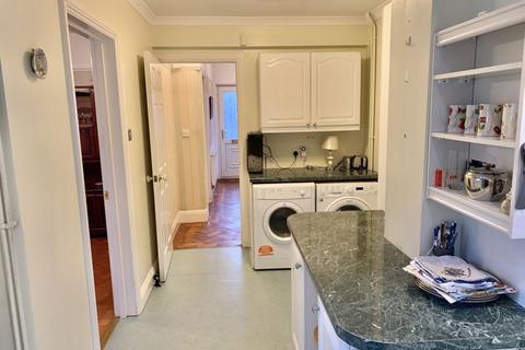 17 Wenham Place, Neath, SA11 3AH