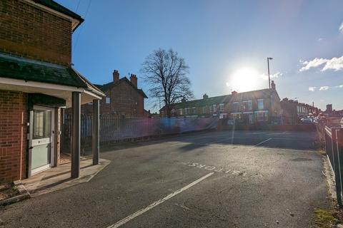 Office to rent, Dane Road, Sale