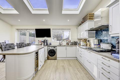 20 Antrim Road, Shoeburyness, Southend-on-sea, SS3 9LH