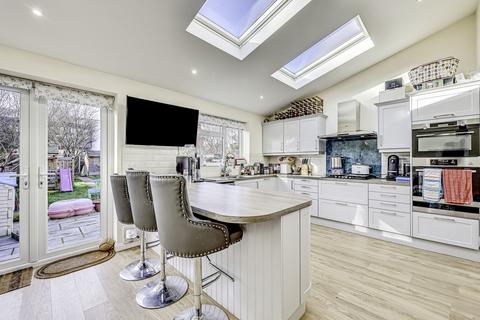 20 Antrim Road, Shoeburyness, Southend-on-sea, SS3 9LH