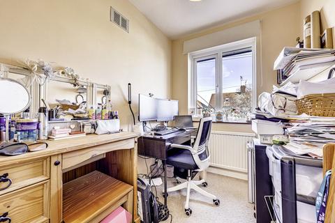 20 Antrim Road, Shoeburyness, Southend-on-sea, SS3 9LH