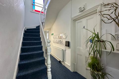 1 bedroom in a house share to rent, Bateman Street, Lower Ground CB2