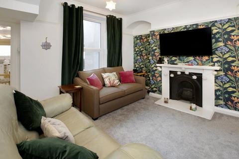 1 bedroom apartment for sale, Orchard Gardens, Teignmouth