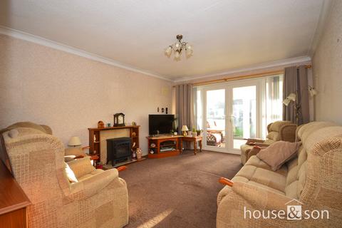 2 bedroom detached bungalow for sale, Ferncroft Road, Bournemouth