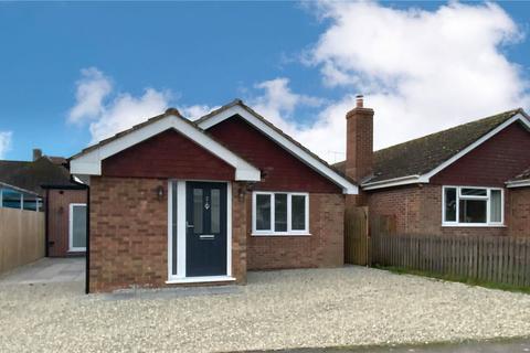 3 bedroom bungalow for sale - Willis Close, Great Bedwyn, Wiltshire, SN8