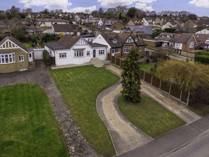 Northaw Road East, Cuffley EN6 4 bed property for sale £850,000