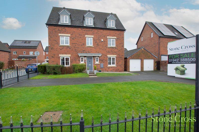 North Croft Atherton M46 0SW 5 bed detached house for sale £475,000