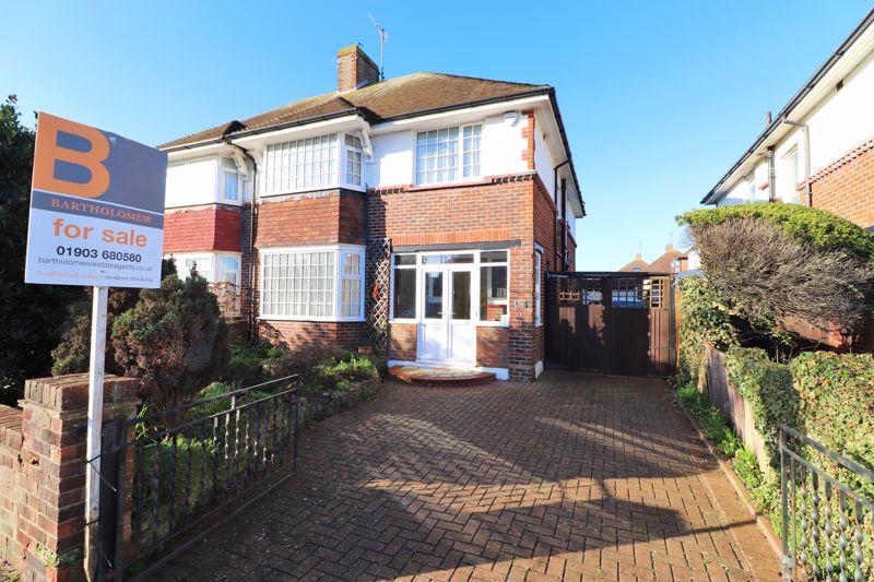 V Avenue, Worthing 4 bed semidetached house for sale £600,000