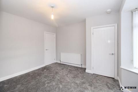 2 bedroom terraced house for sale, York Road, Hull, HU6