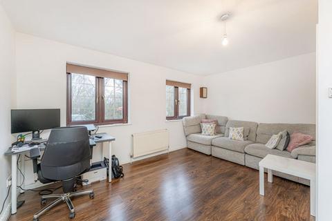 3 bedroom townhouse for sale, King Henrys Mews, Enfield