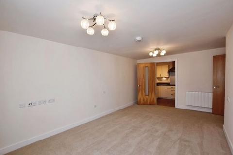 2 bedroom retirement property for sale, Endless Street, Salisbury                                             *OVER 70's RETIREMENT PROPERTY*