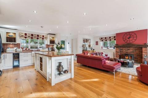 5 bedroom detached house for sale, Westover Road, High Wycombe HP13