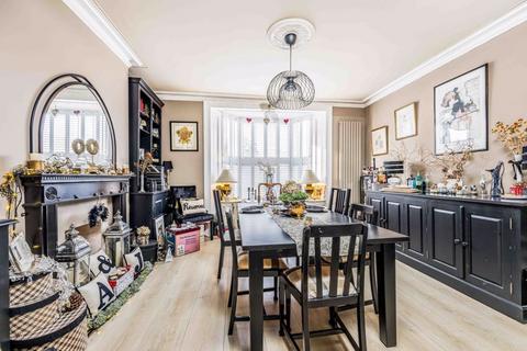 4 bedroom semi-detached house for sale, Albany Road, Southsea
