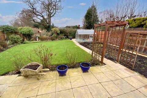 4 bedroom detached bungalow for sale, BURTON  CHRISTCHURCH