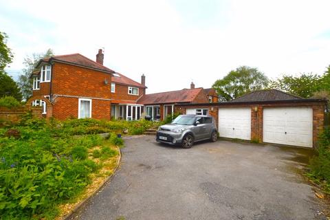 26 Bourne Road, Colsterworth, Grantham, NG33 5JE