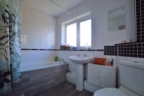 25 Troughton Walk, South Witham, Grantham, NG33 5PR