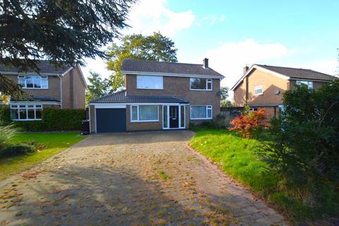 6 Chestnut Grove, Colsterworth, Grantham, NG33 5PE