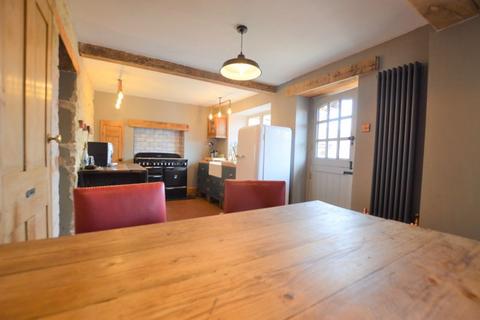 76 High Street, Colsterworth, Grantham, NG33 5JA