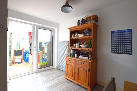 21 Great Close, South Witham, Grantham, NG33 5QH