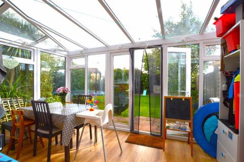 21 Great Close, South Witham, Grantham, NG33 5QH