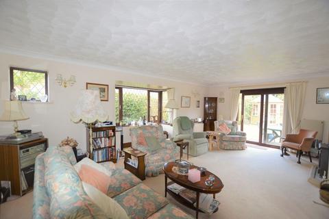 4 Hillview Road, South Witham, Grantham, NG33 5QW