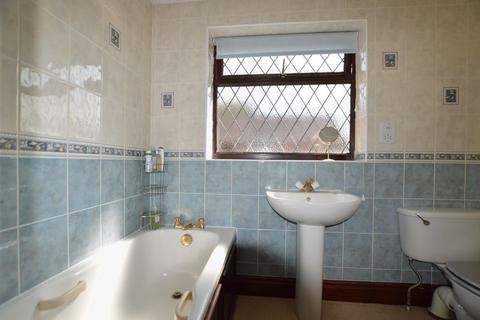 4 Hillview Road, South Witham, Grantham, NG33 5QW