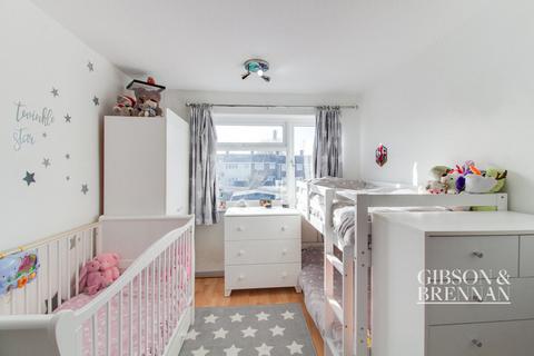 38 Landermere, Basildon, SS14 2DN