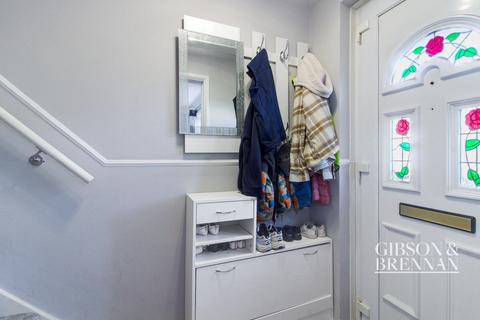 38 Landermere, Basildon, SS14 2DN