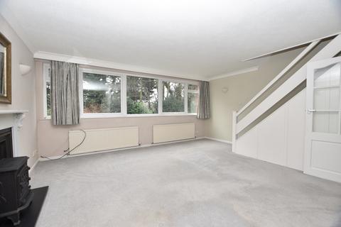 3 bedroom terraced house to rent, OLD RECTORY CLOSE, HARPENDEN