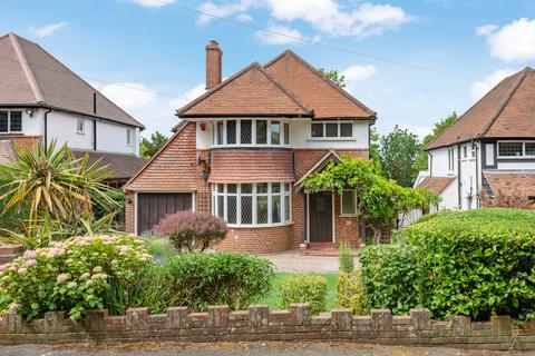 4 Coulsdon Court Road, Coulsdon, CR5 2LL
