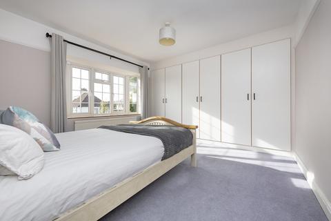 6 The Close, Purley, CR8 2QD