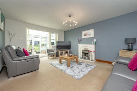 5 Milestone Drive, Purley, CR8 4HN