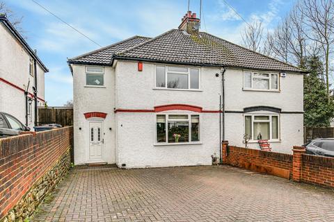 4 Vincent Road, Coulsdon, CR5 3DH