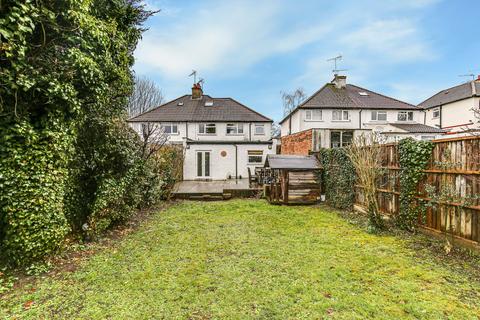 4 Vincent Road, Coulsdon, CR5 3DH