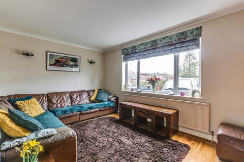 4 Vincent Road, Coulsdon, CR5 3DH