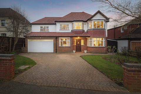 30 Grove Wood Hill, Coulsdon, CR5 2EL