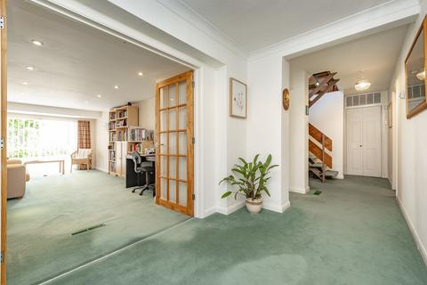 10 Linden Way, Purley, CR8 3PH