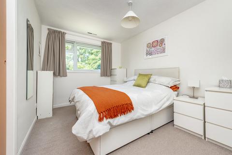 10 Linden Way, Purley, CR8 3PH